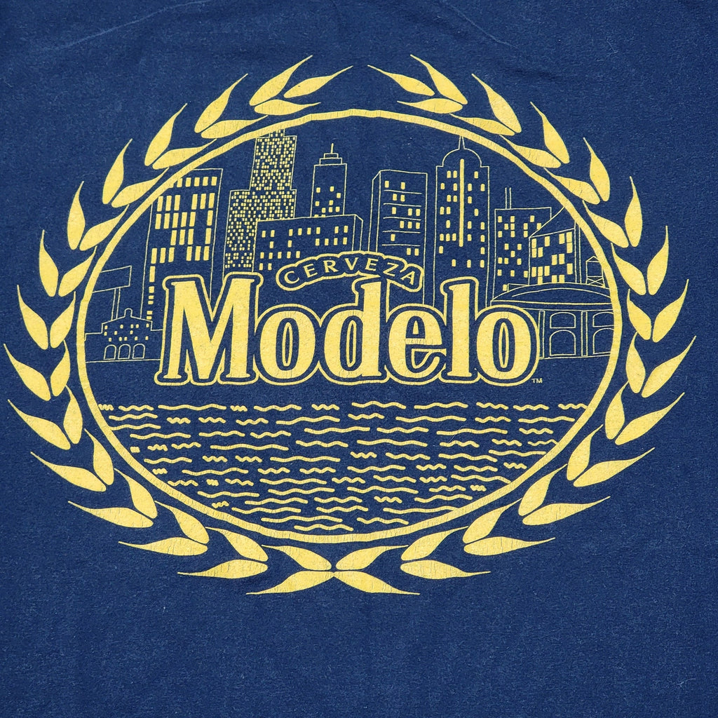 Modelo Dark Blue Unisex Tee City Skyline - Size Medium