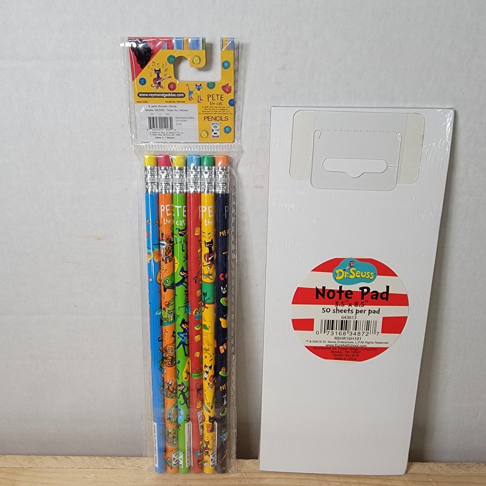Set of 2: Pete The Cat Pencils & Dr. Seuss Note Pad - NEW / SEALED