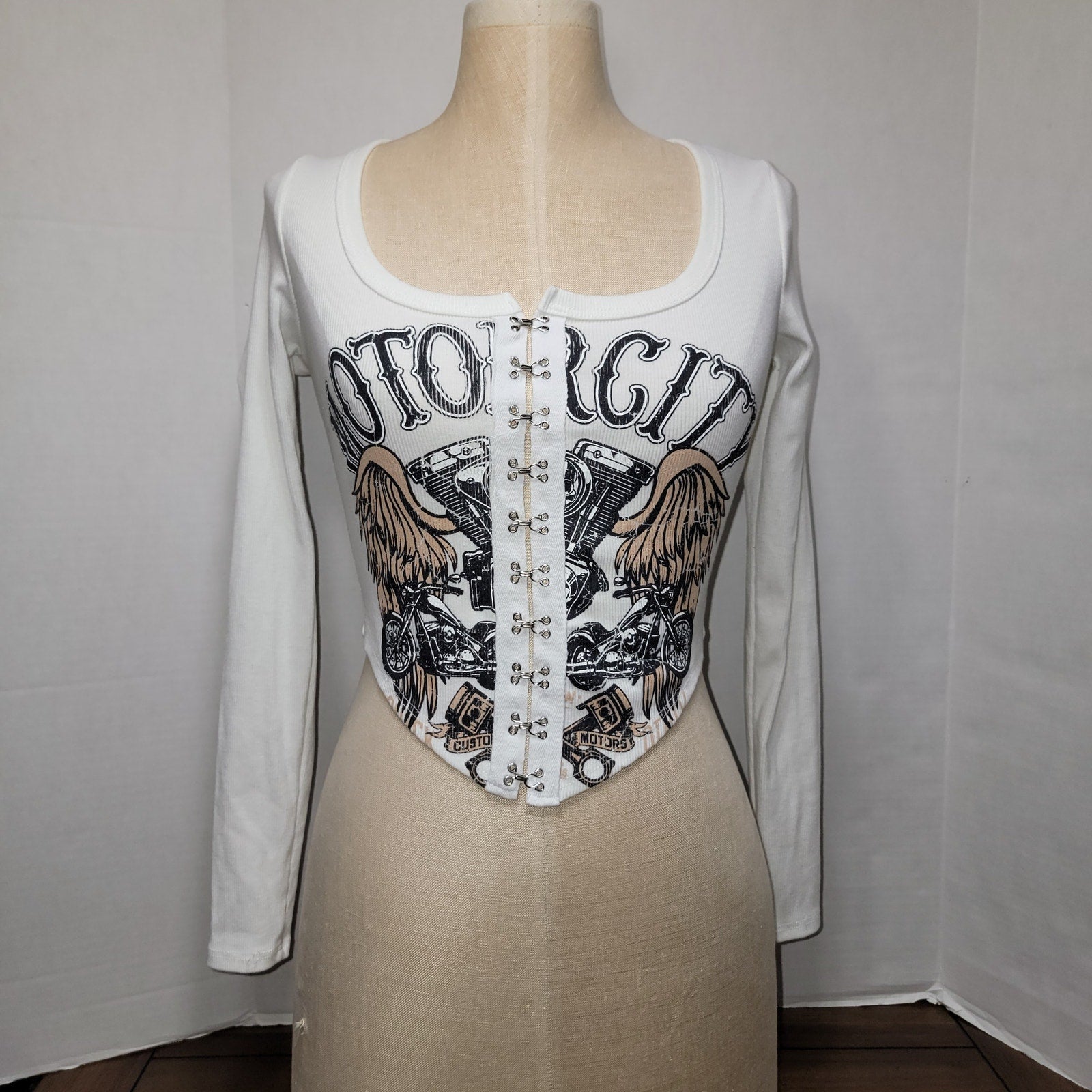 Fashion Nova LS Ribbed Tee Front Hook Closure "Motor City" - Junior Medium