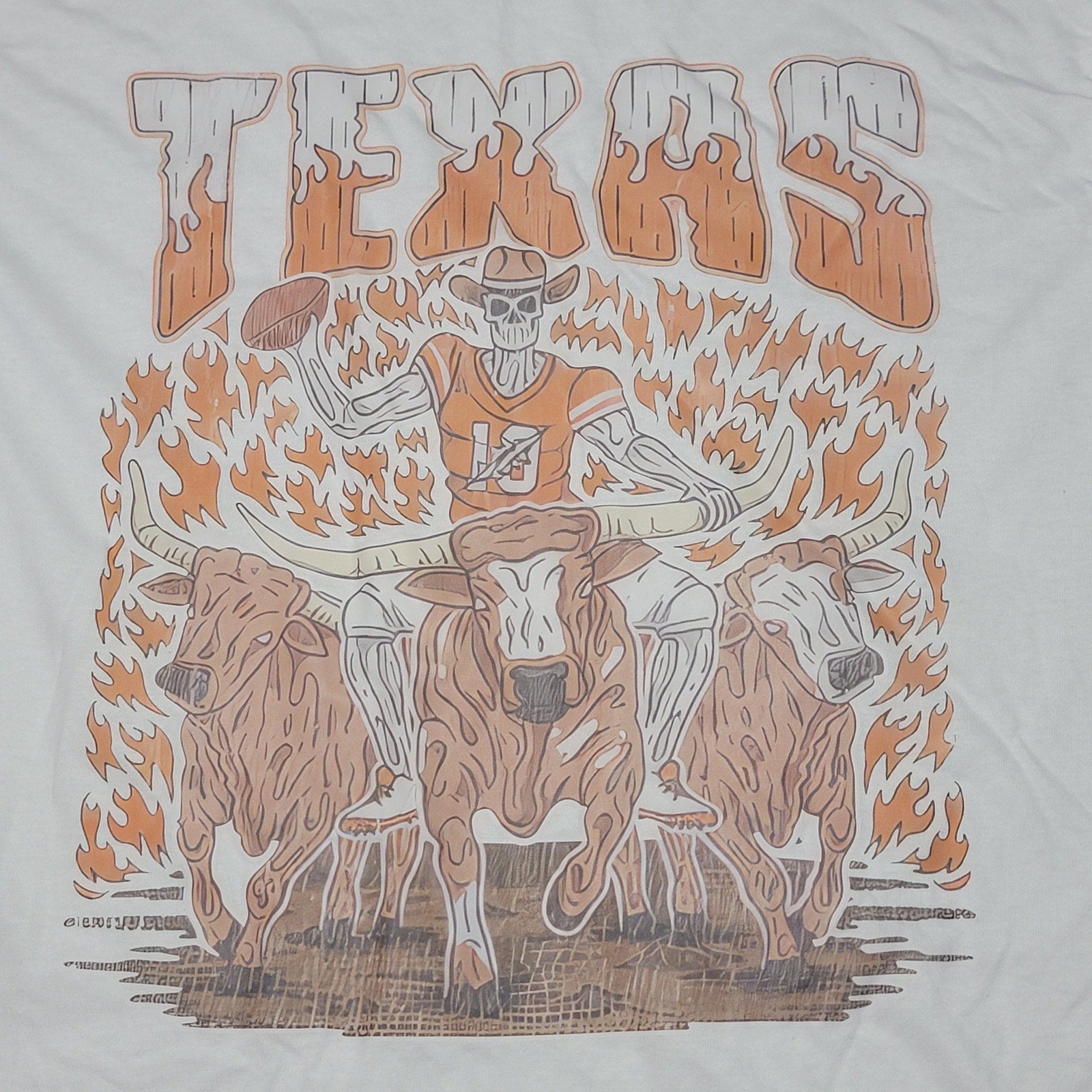 UT Texas White Unisex Tee (Gildan) Skeleton Bulls Flames - Size Large