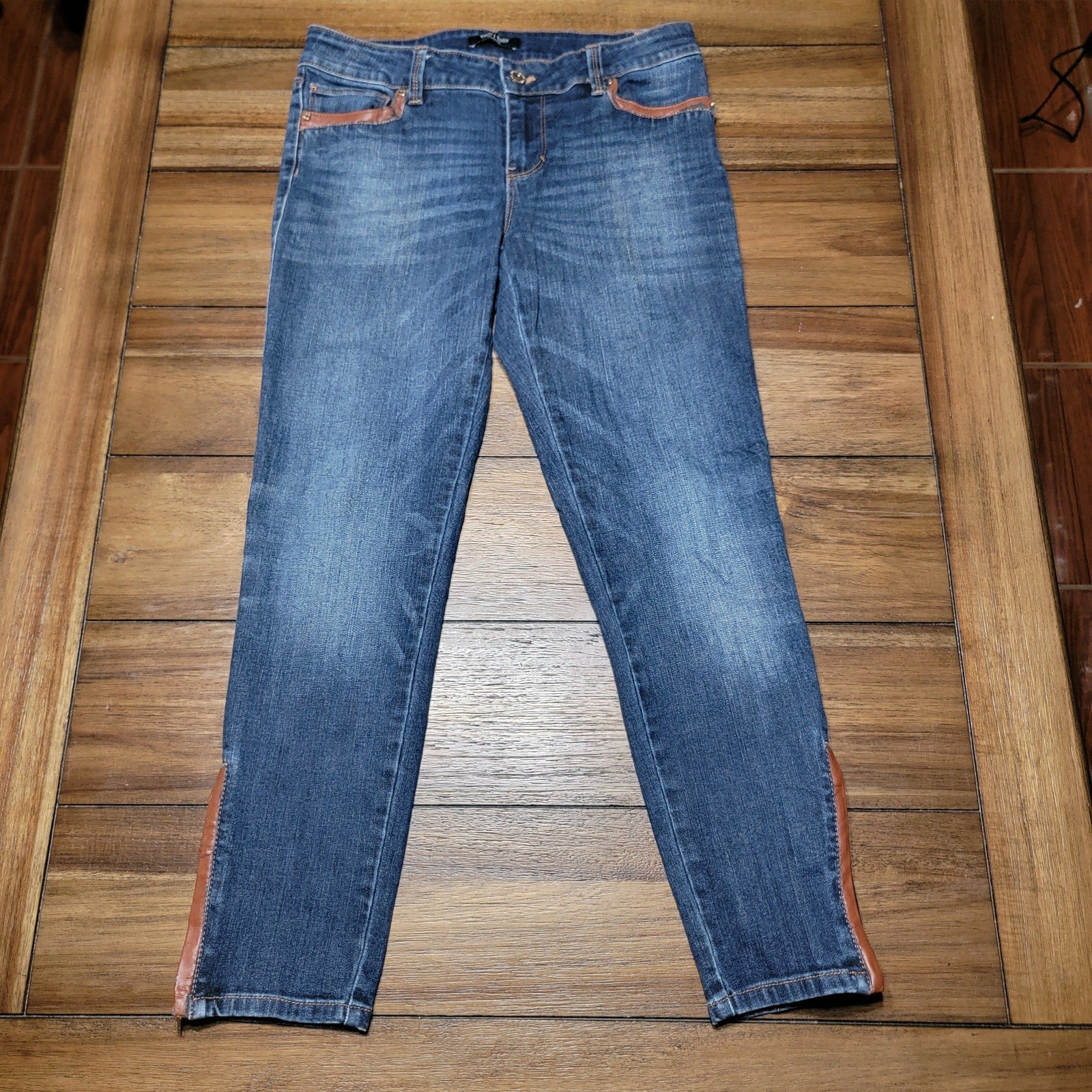 White House Black Market Skimmer Straight Denim Jeans w/ Zip Cuffs - Size 6P