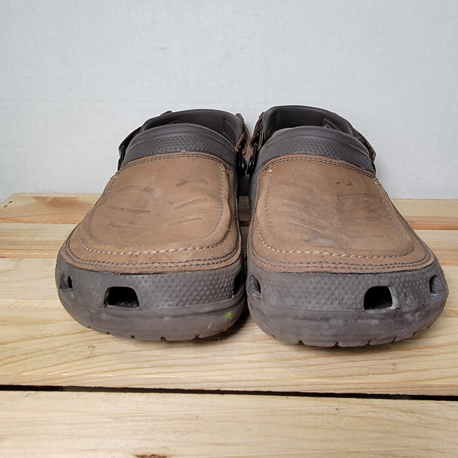 Crocs Men's Yukon Vista Clogs in Khaki and Espresso Brown - Size 8