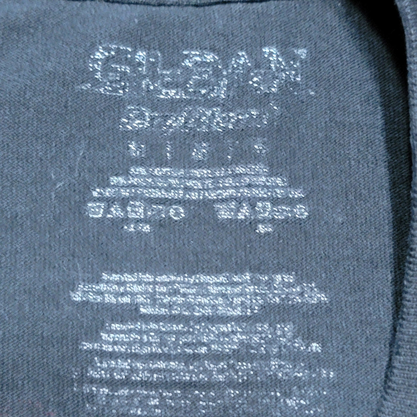 Selena Y Los Dinos Black Unisex Tee (Gildan) "Bidi Bidi Bom Bom" - Size Medium