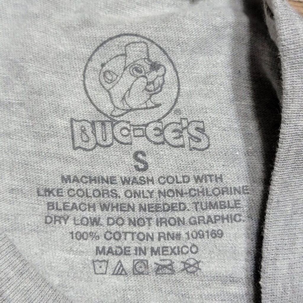 Buc-ee's Graphic SS Grey Unisex Tee "Greetings From Texas" - Size Small NWT