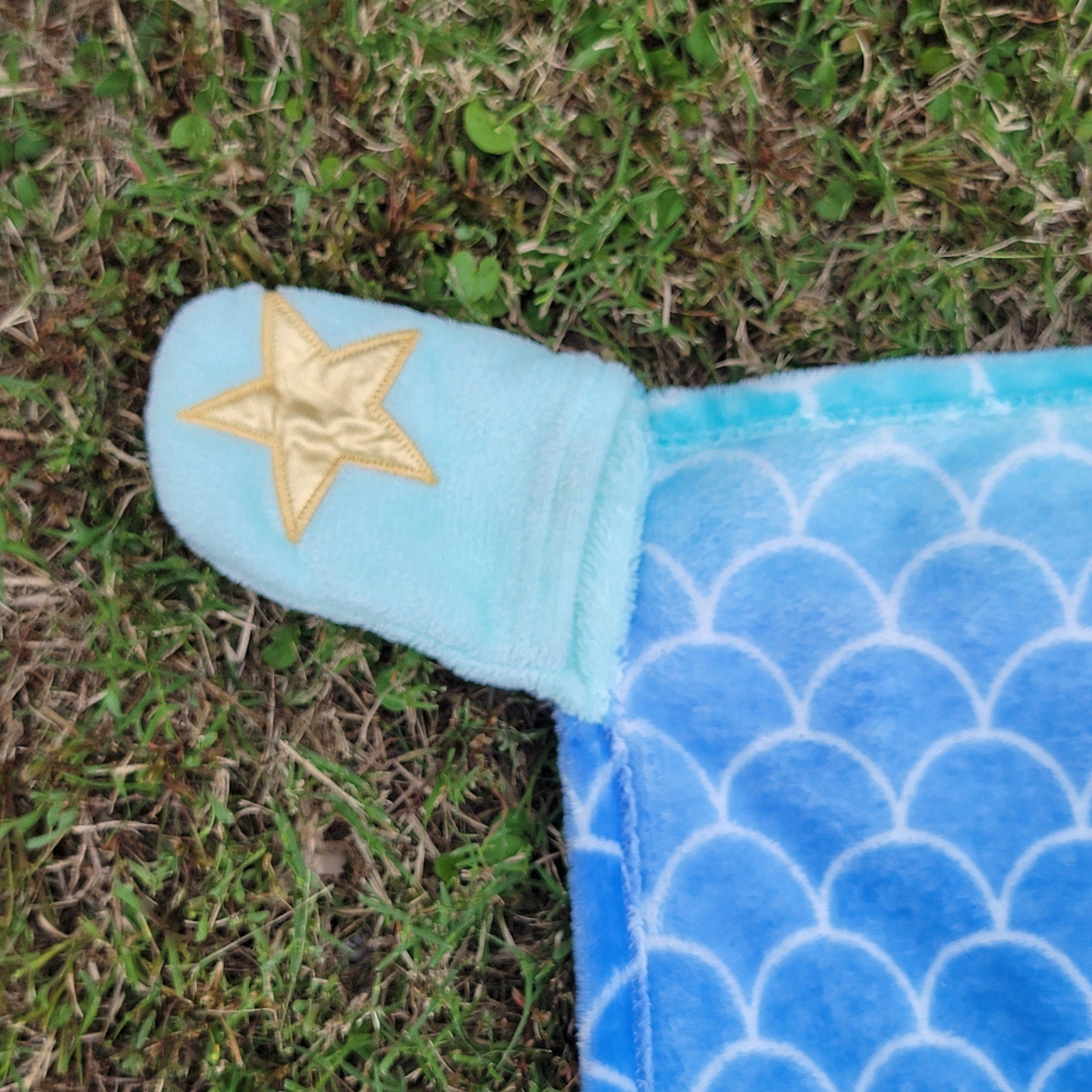 Your Zone Kids Blue Mermaid Hooded Blanket