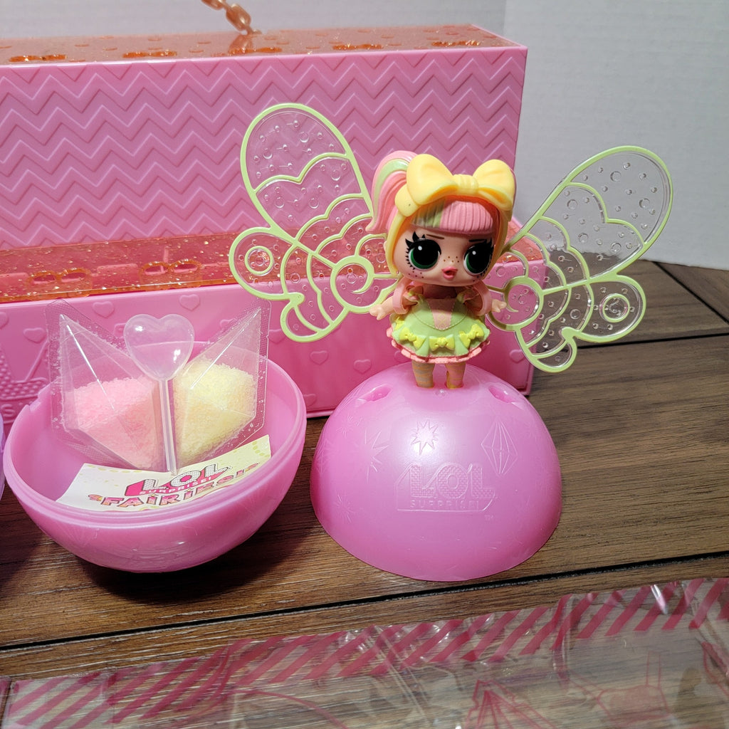 LOL Surprise Carrying Case + Set of 5 LOL Dolls (NEW)