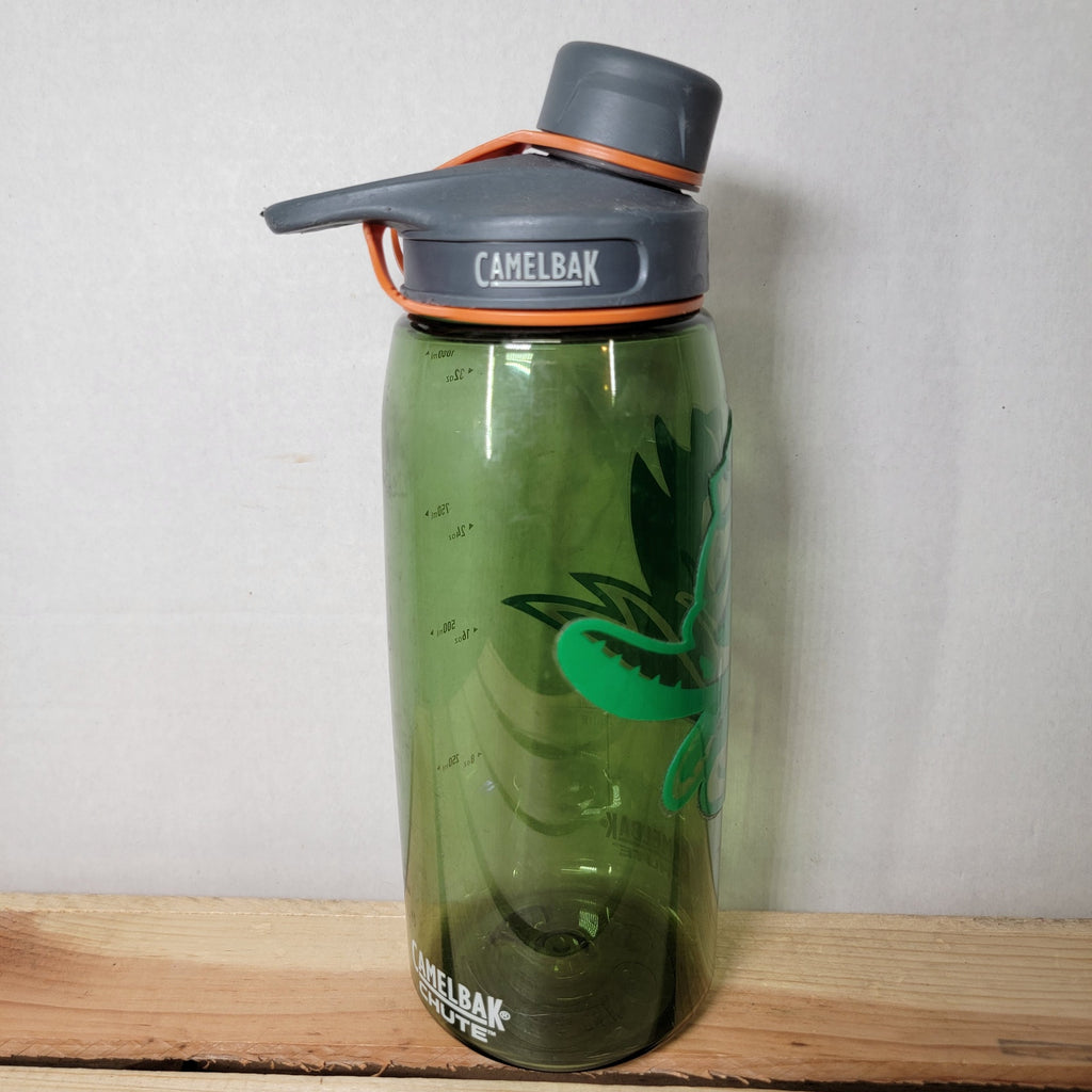 Camelbak Chute Green 32 oz Plastic Water Bottle w/ Oregon Ducks Logo