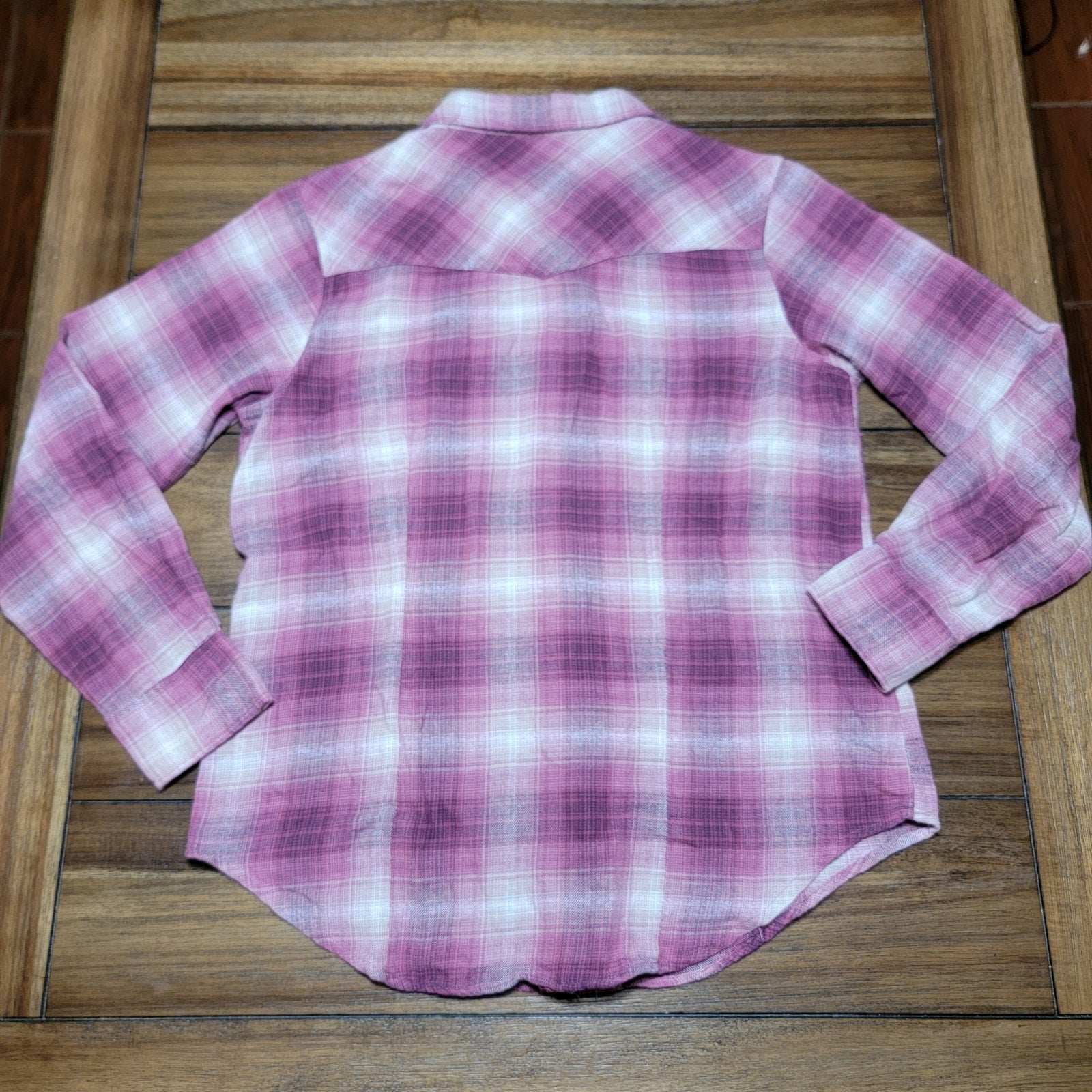 Ely Cumberland Outfitters Ladies Purple Plaid Pearl Snap Western Shirt - Medium