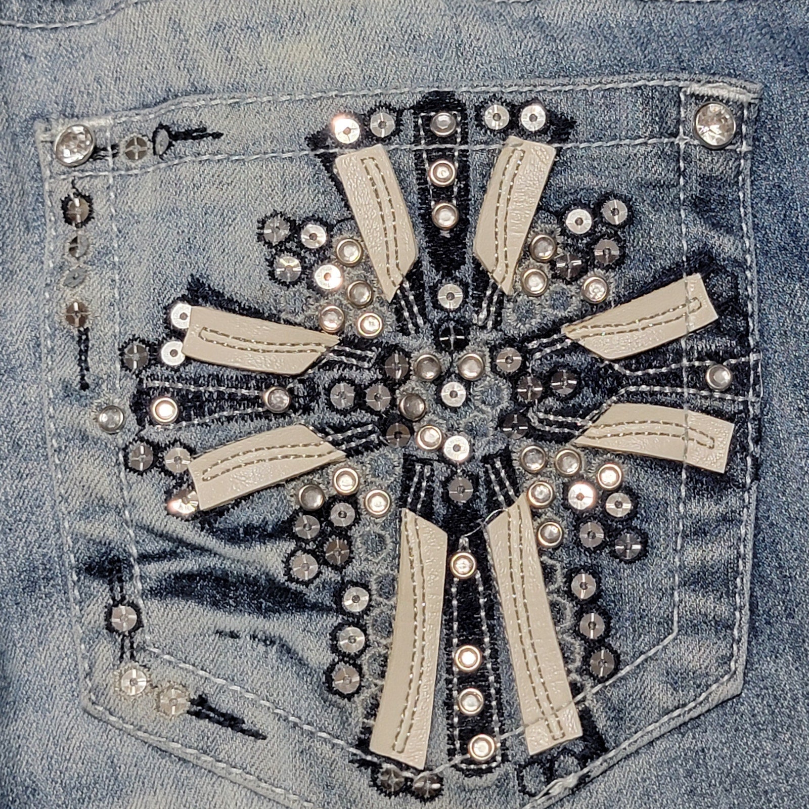 ZCO Jeans w/ Sequin Back Pockets - Size 16