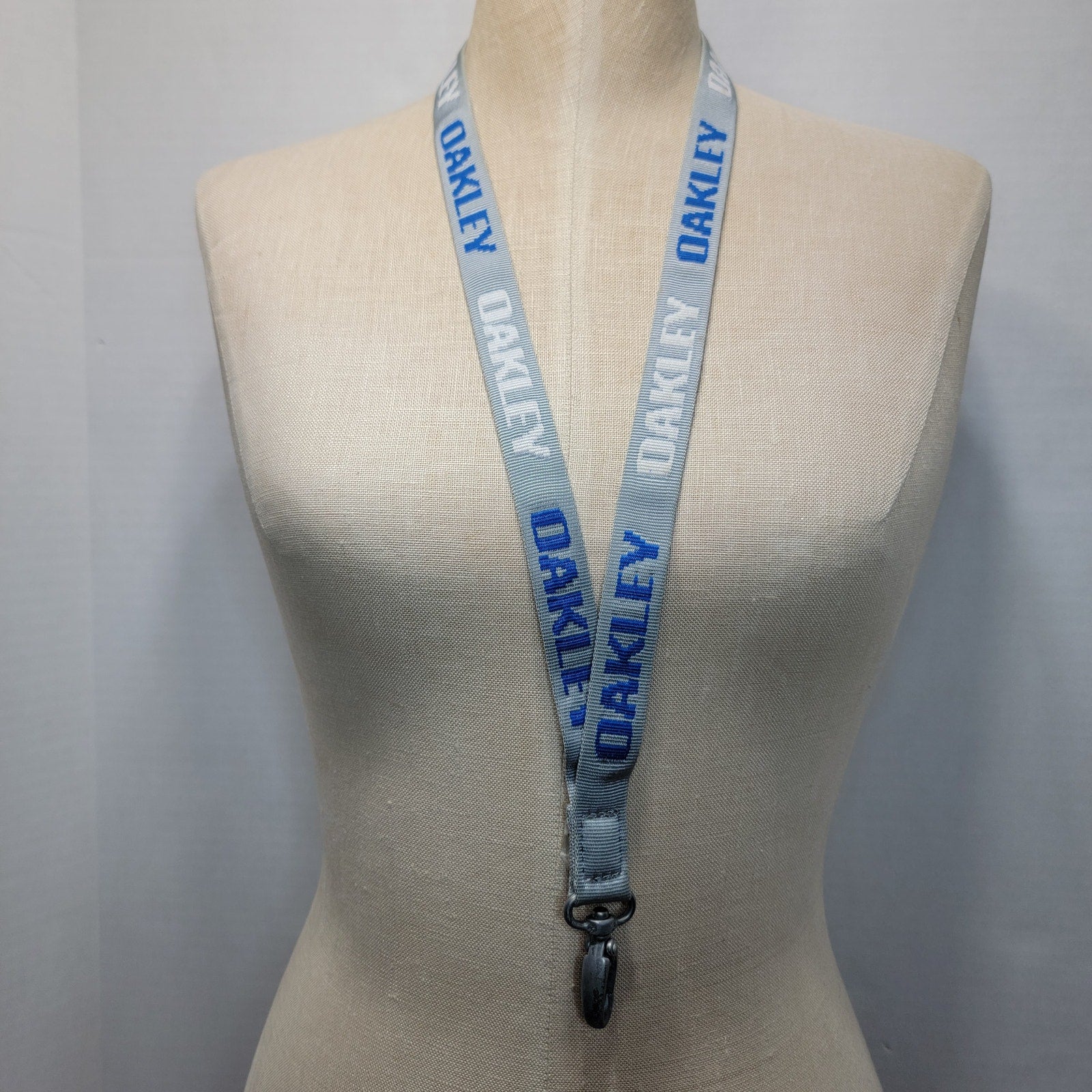 Oakley Grey & Blue Lanyard w/ Clip