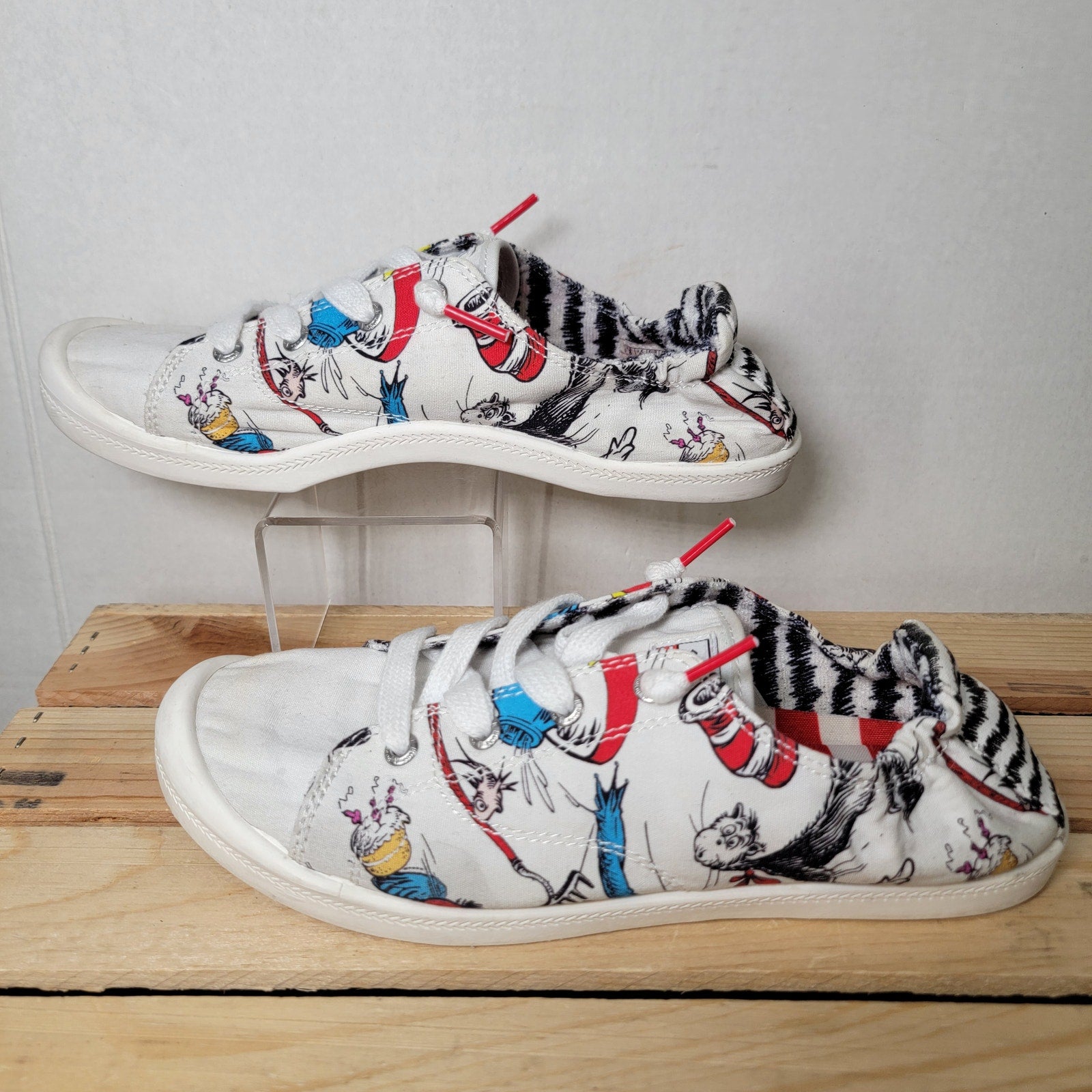 Dr. Seuss X Skechers Bobs Beach Bingo "Things Fall" Sneakers - Size 8