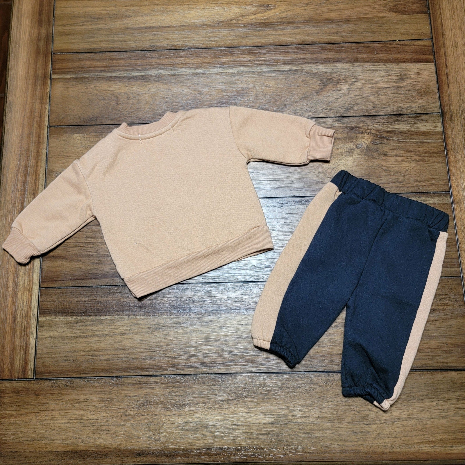 2 Pc RZ by Rachel Zoe Infant Black & Tan Jogger Set w/ Pocket & Smile -Size 3/6M