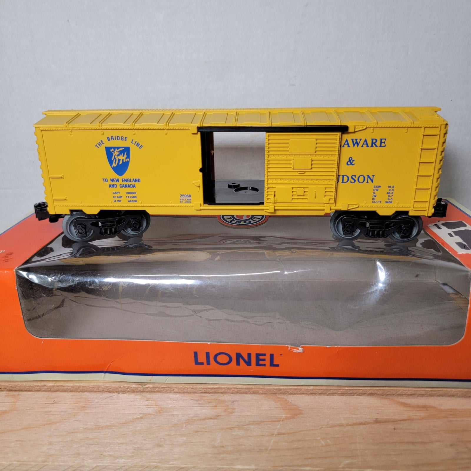 2008 Lionel Train Car: Delaware & Hudson Boxcar w/ Box O Scale