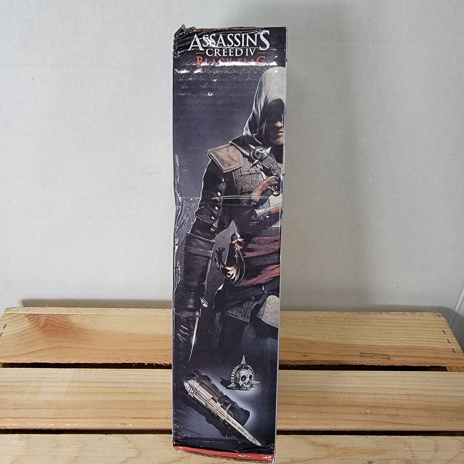 Assassins Creed Pirate Hidden Blade w/ Gauntlet & Skull Buckle