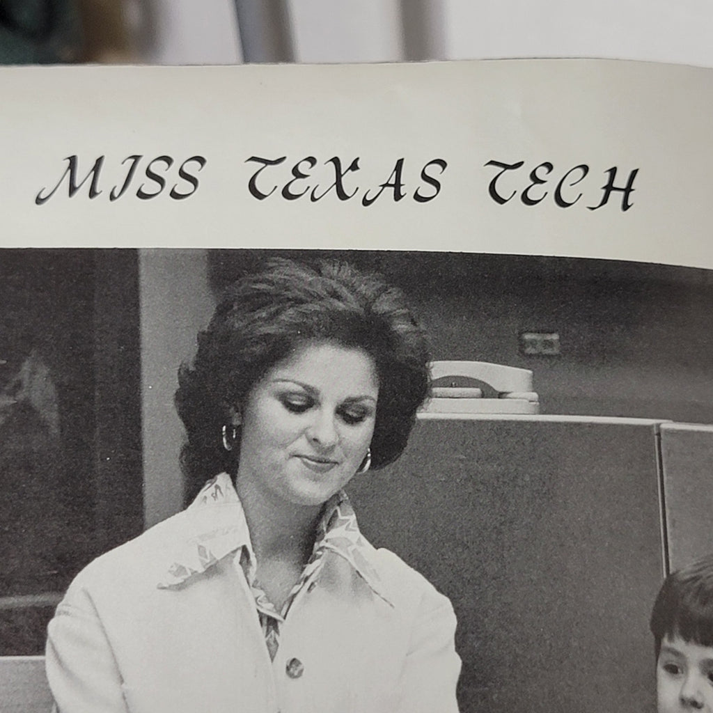 VINTAGE Vogue The Texas Tech Magazine 1975-1976