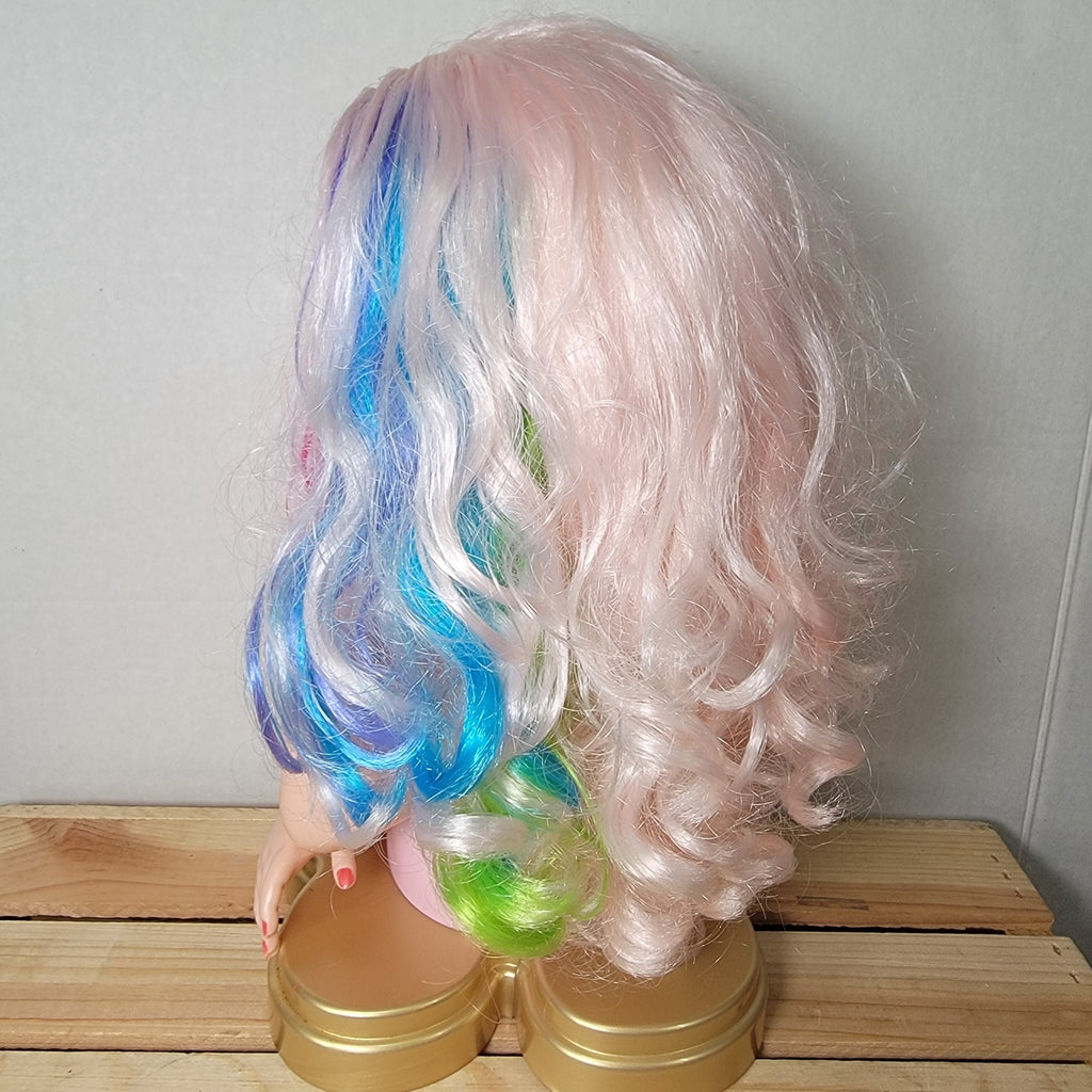 Rainbow High Bella Parker 13-inch Styling Head