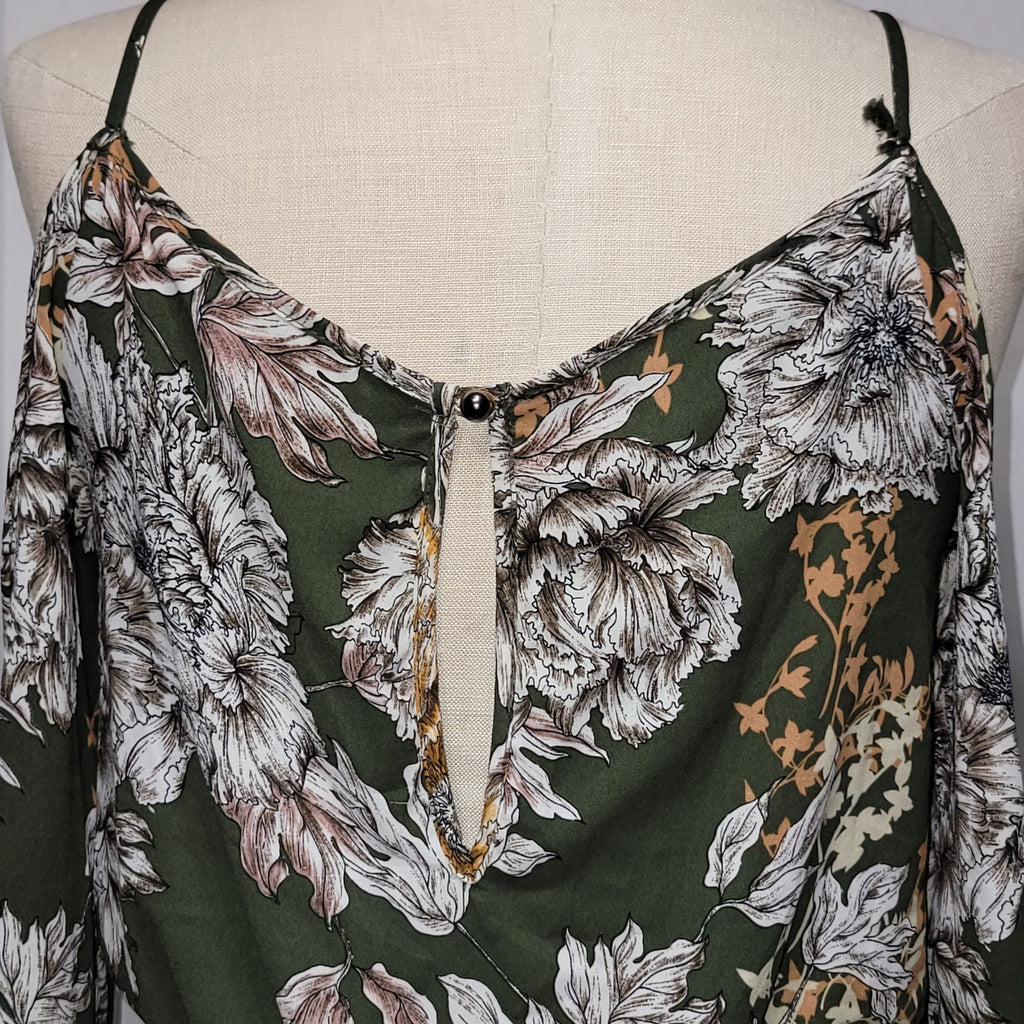Altar'd State LS Green Floral Shorts Jumpsuit w/ Open Sleeves - Size Medium