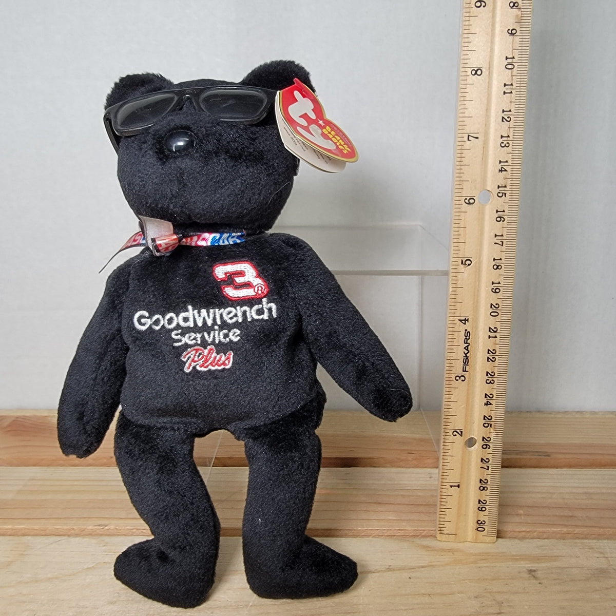 VINTAGE RETIRED Ty Beanie Baby No. 3 the NASCAR Bear w/ Tags