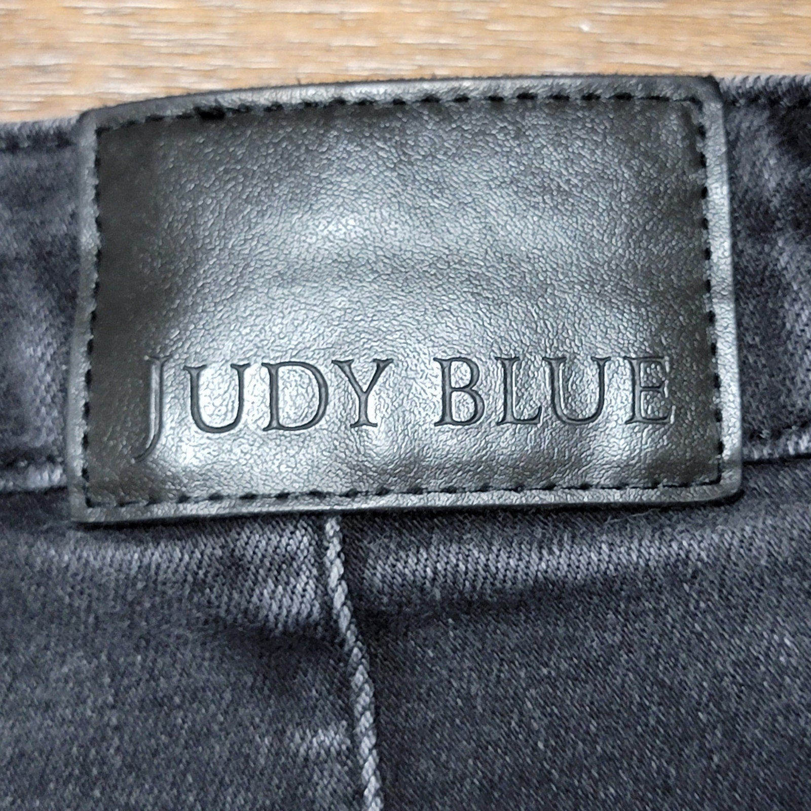 Judy Blue Black Denim Jeans Back Pockets On Both Sides - Size 15/32