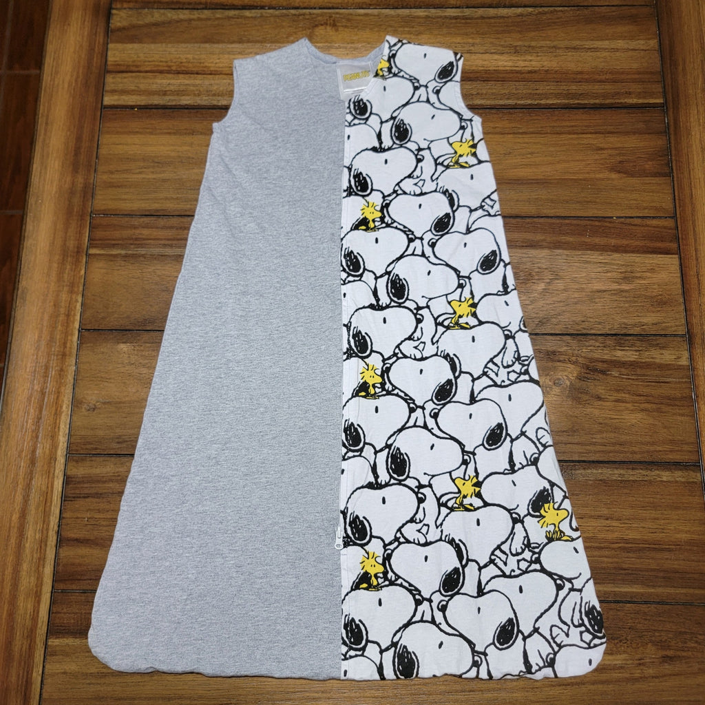 Peanuts Snoopy / Grey Nap Sleep Sack - Size Medium (6-12 m)