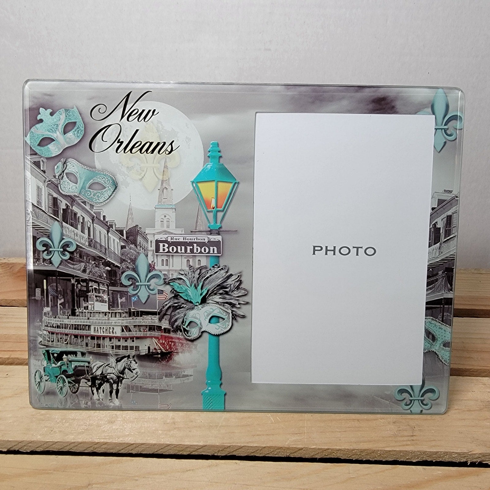 New Orleans Bourbon Street 3.5" x 5.5" Glass Picture Frame - NWB