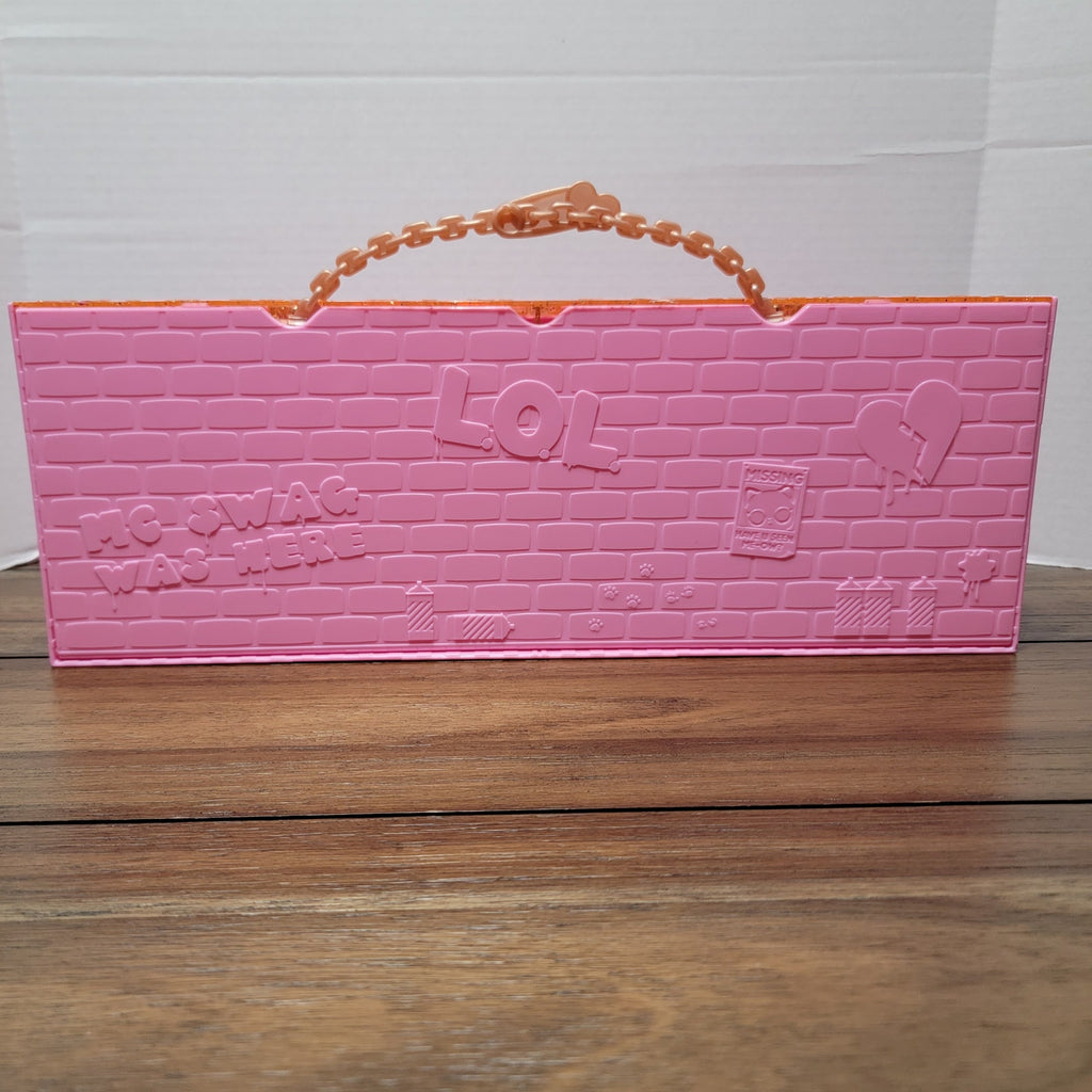 LOL Surprise Carrying Case + Set of 5 LOL Dolls (NEW)
