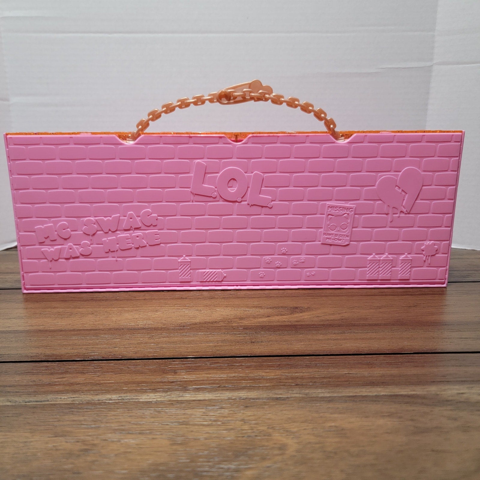 LOL Surprise Carrying Case + Set of 5 LOL Dolls (NEW)