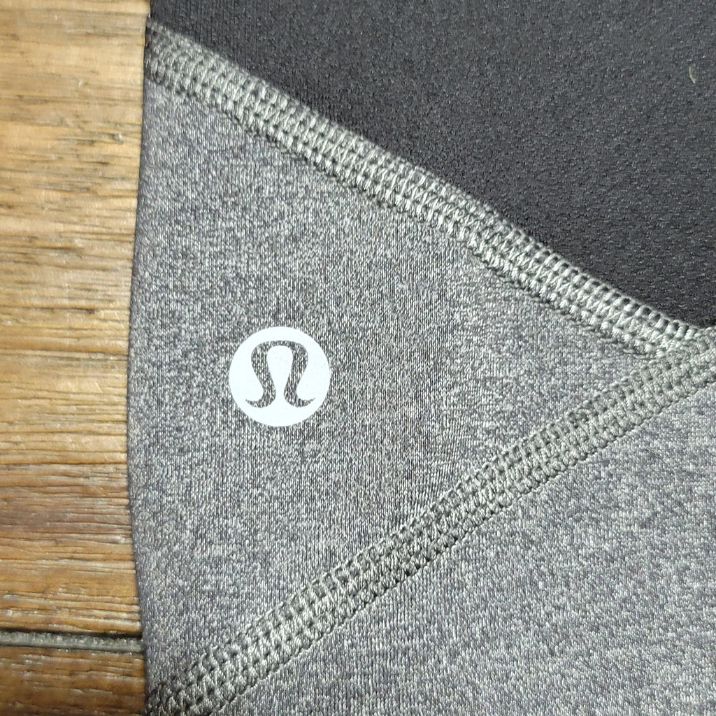 Lululemon Grey & Black Leggings w/ Zipper Pouch - Size 8