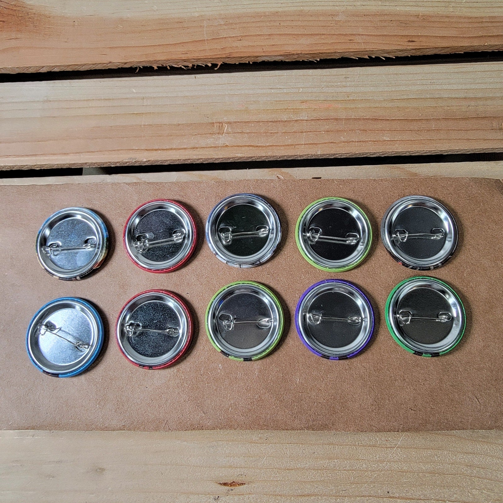 VINTAGE Set of 10 NSYNC 1.25" Buttons