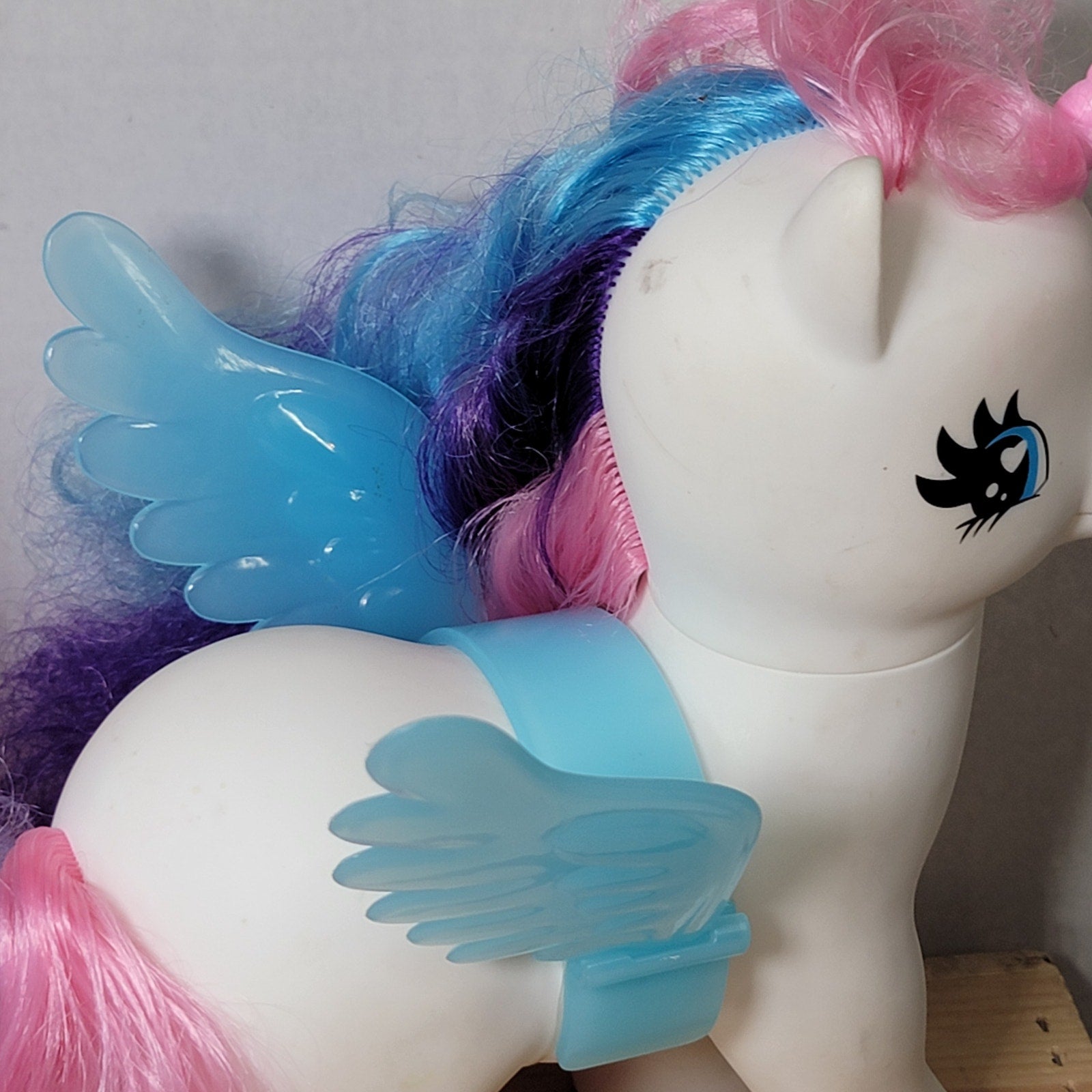 Set of 2 Large Wonder Pony Land Unicorns, 1 Set of Wings